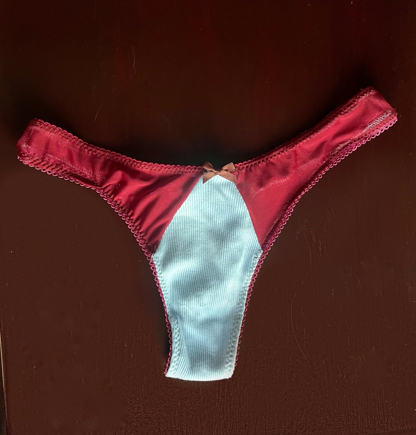 Crimson - Ivie Thong